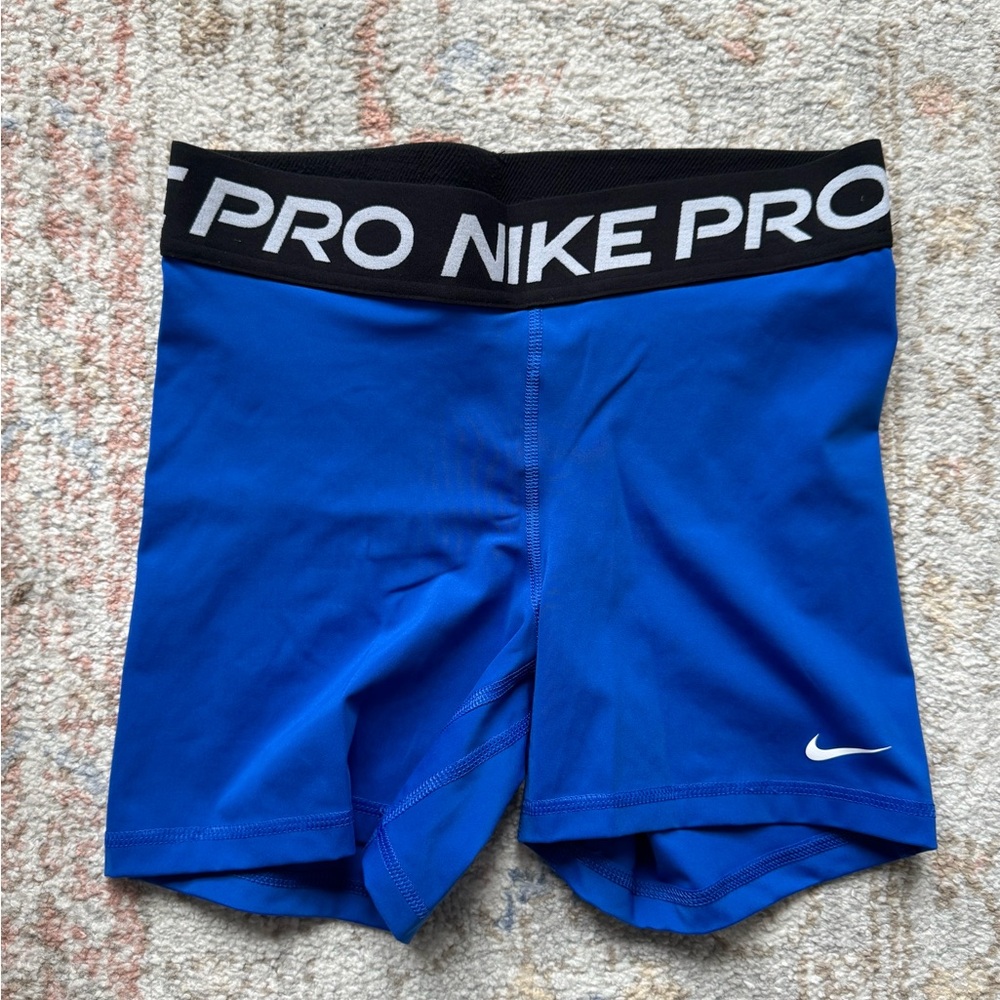 Nike Pro 5” shorts